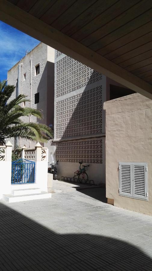 Apartamentos Formentera Copacabana 18 Es Pujols Eksteriør billede